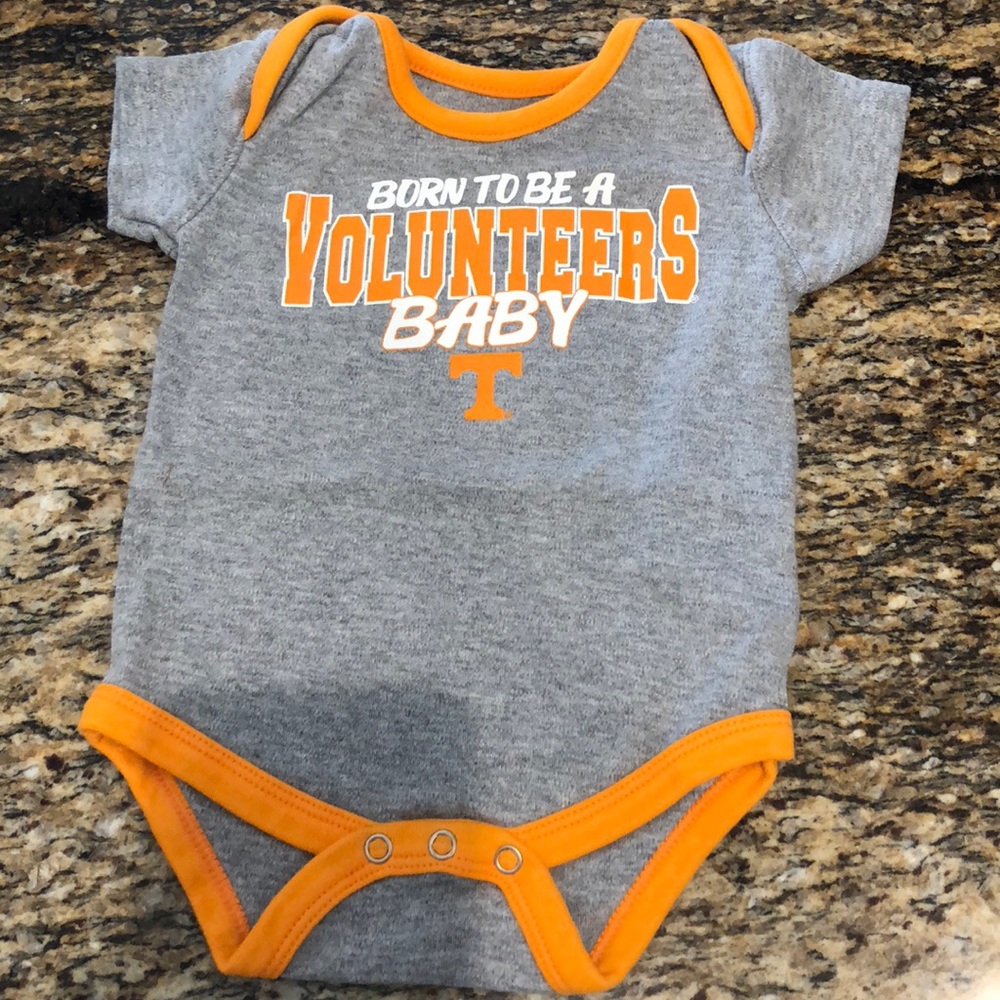 Vols onesie